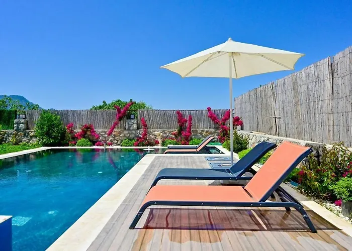 Karya Luxury - With Private Pool For 6 People In Hisaroenue *