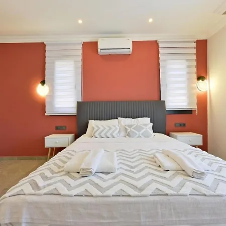 Karya Luxury - With Private Pool For 6 People In Hisaroenue فيلة *