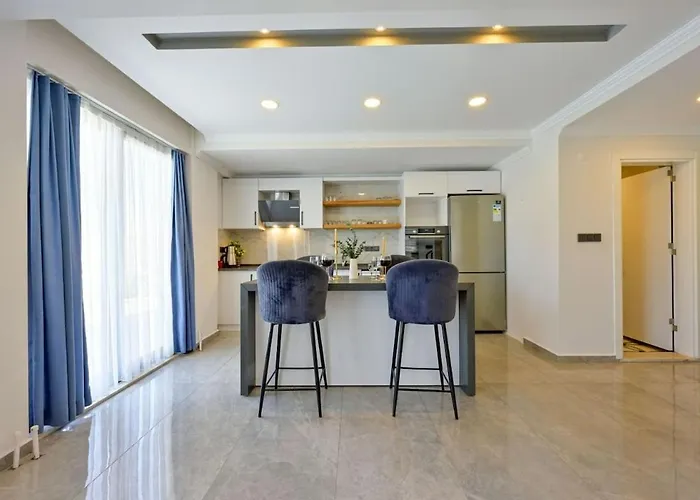 Karya Luxury - With Private Pool For 6 People In Hisaroenue *