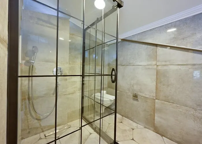 Karya Luxury - With Private Pool For 6 People In Hisaroenue וילה פאטהיה