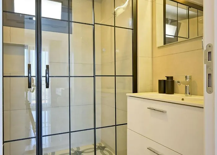 Karya Luxury - With Private Pool For 6 People In Hisaroenue וילה פאטהיה