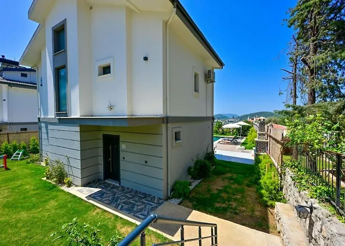 וילה Karya Luxury - With Private Pool For 6 People In Hisaroenue
