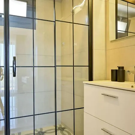 Karya Luxury - With Private Pool For 6 People In Hisaroenue فيلة فتحية