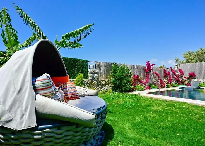 Karya Luxury - With Private Pool For 6 People In Hisaroenue Vilă